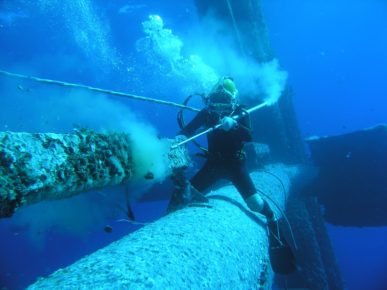 Underwater Hull Scraping